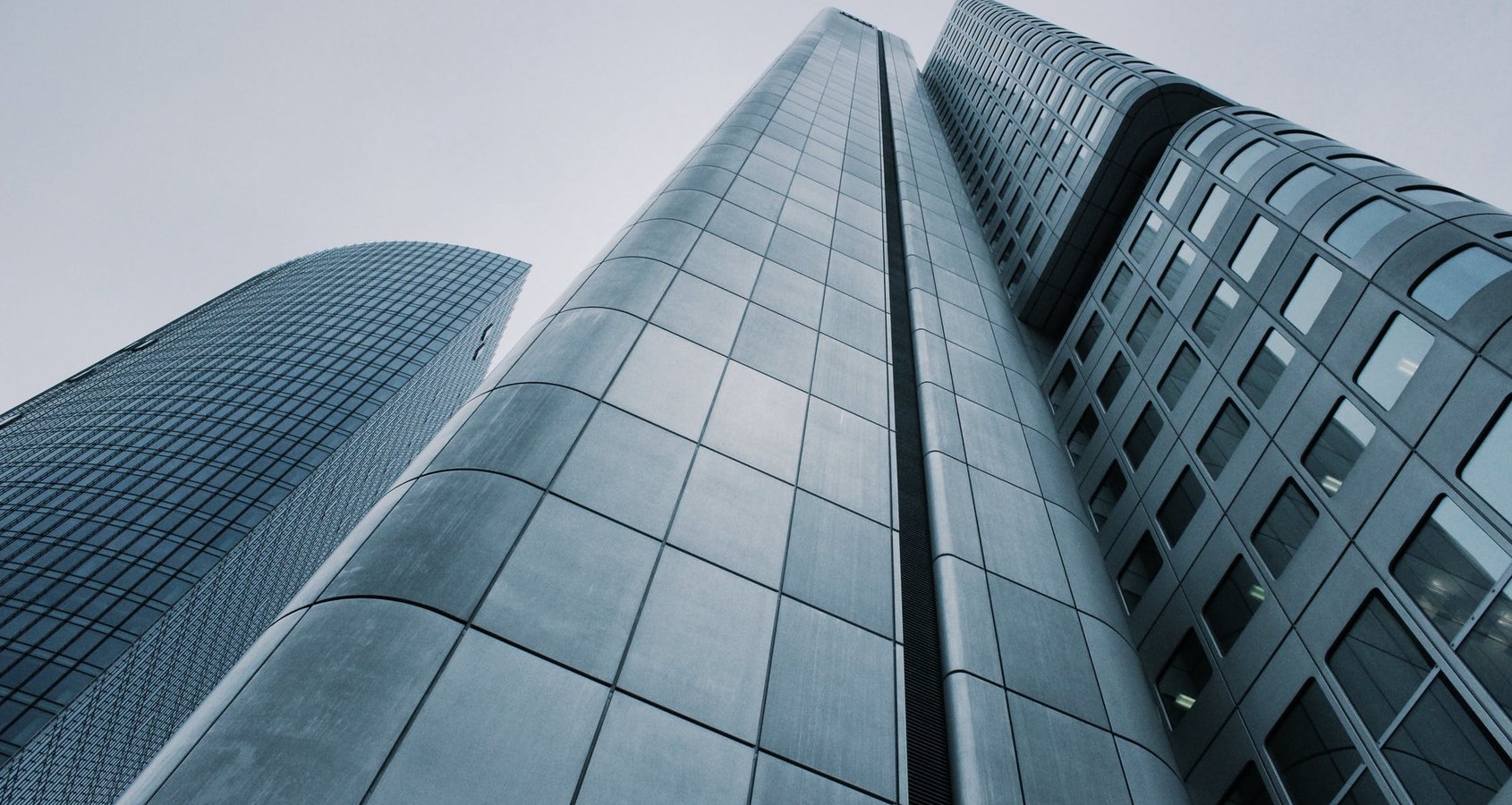 Datacenter & Data Availability - Private- & Hybrid Cloud Datacenter & Data Availability - Private- & Hybrid Cloud